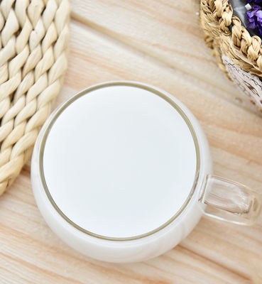 Estrazione del latte di cocco in polvere