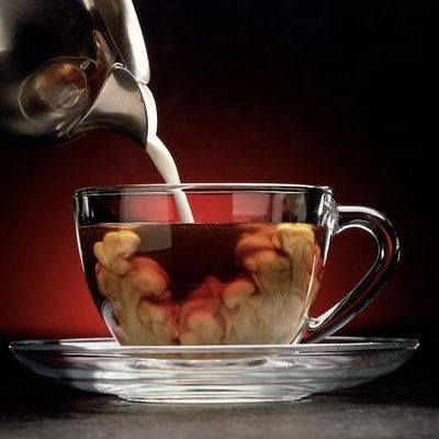 Cappuccino con crema schiumosa con 2-4% di proteine a standard elevati
